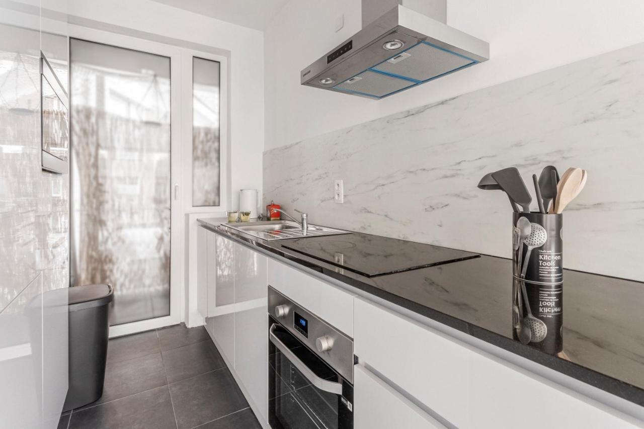 Center Of Antwerp, Fully Equipped, Train Station Apartment ภายนอก รูปภาพ